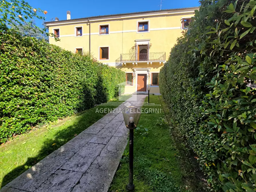 Immagine 3 di Appartamento in vendita  in VIA QUADRI a Vicenza