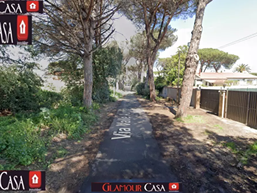 Immagine 8 di Villetta a schiera in vendita  in Via Valle Aurina a Roma