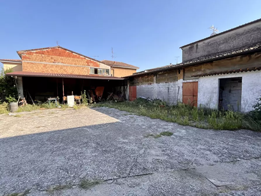 Immagine 1 di Rustico / casale in vendita  in Via B. Corbarelli a Calcinato