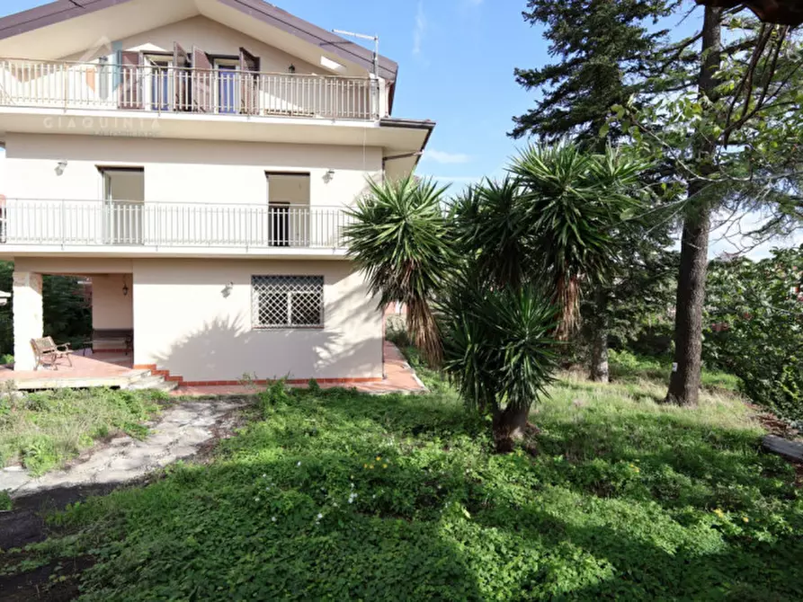 Immagine 19 di Casa indipendente in vendita  in via Enrico Fermi n.04 a Mascalucia