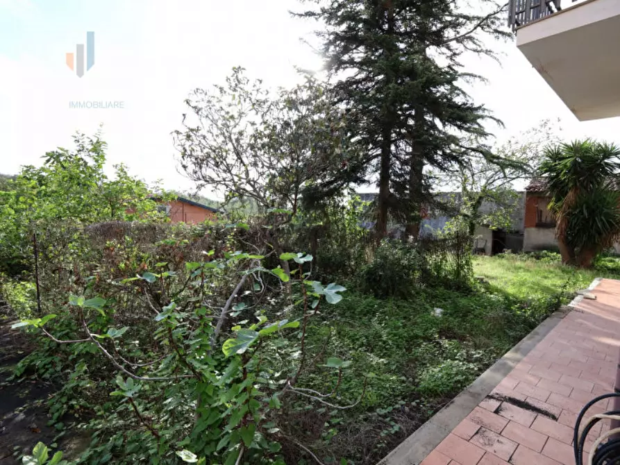 Immagine 20 di Casa indipendente in vendita  in via Enrico Fermi n.04 a Mascalucia