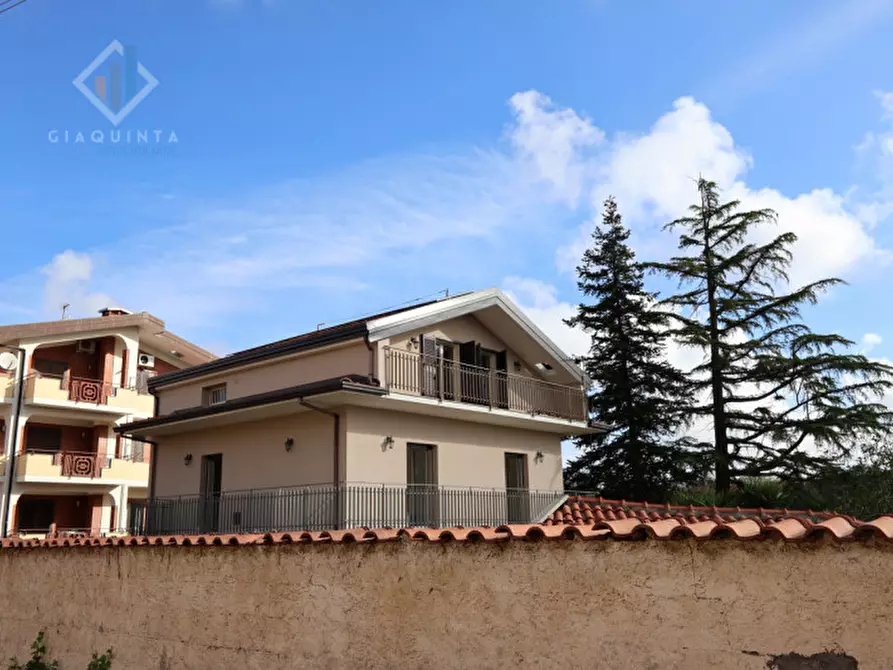 Immagine 26 di Casa indipendente in vendita  in via Enrico Fermi n.04 a Mascalucia