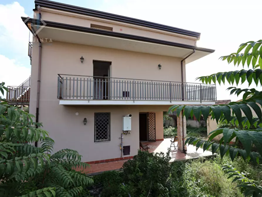 Immagine 27 di Casa indipendente in vendita  in via Enrico Fermi n.04 a Mascalucia