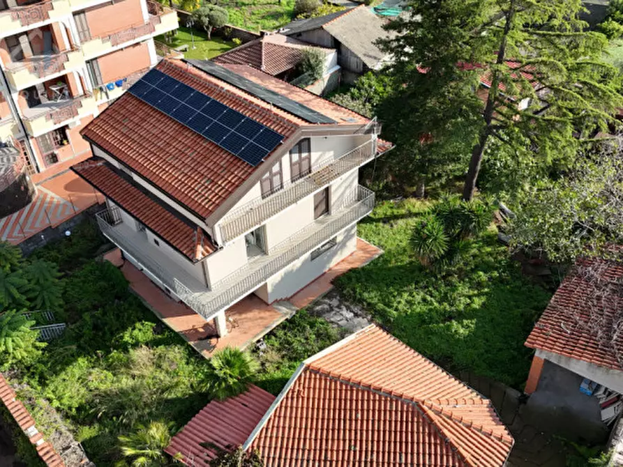 Immagine 29 di Casa indipendente in vendita  in via Enrico Fermi n.04 a Mascalucia