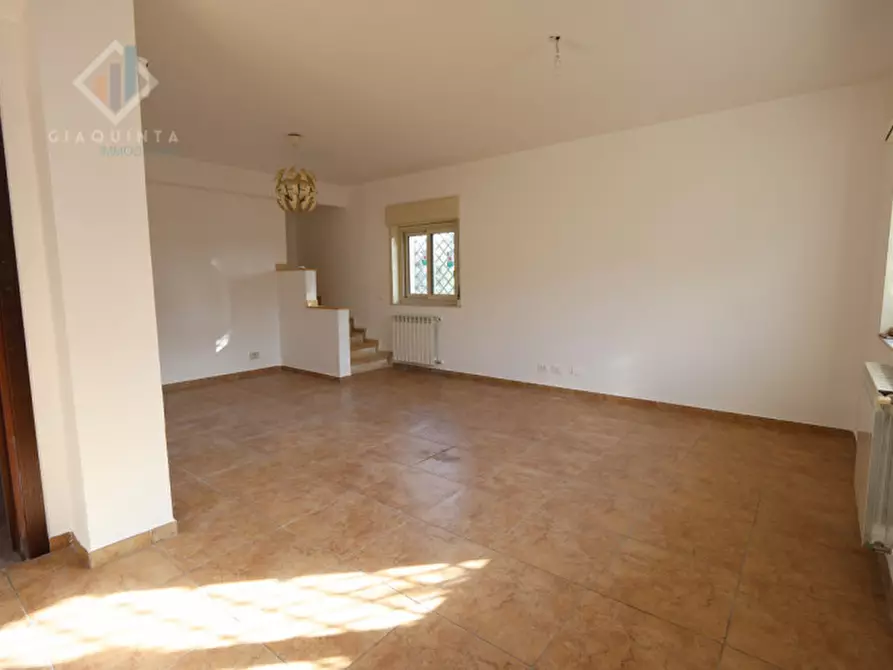 Immagine 30 di Casa indipendente in vendita  in via Enrico Fermi n.04 a Mascalucia