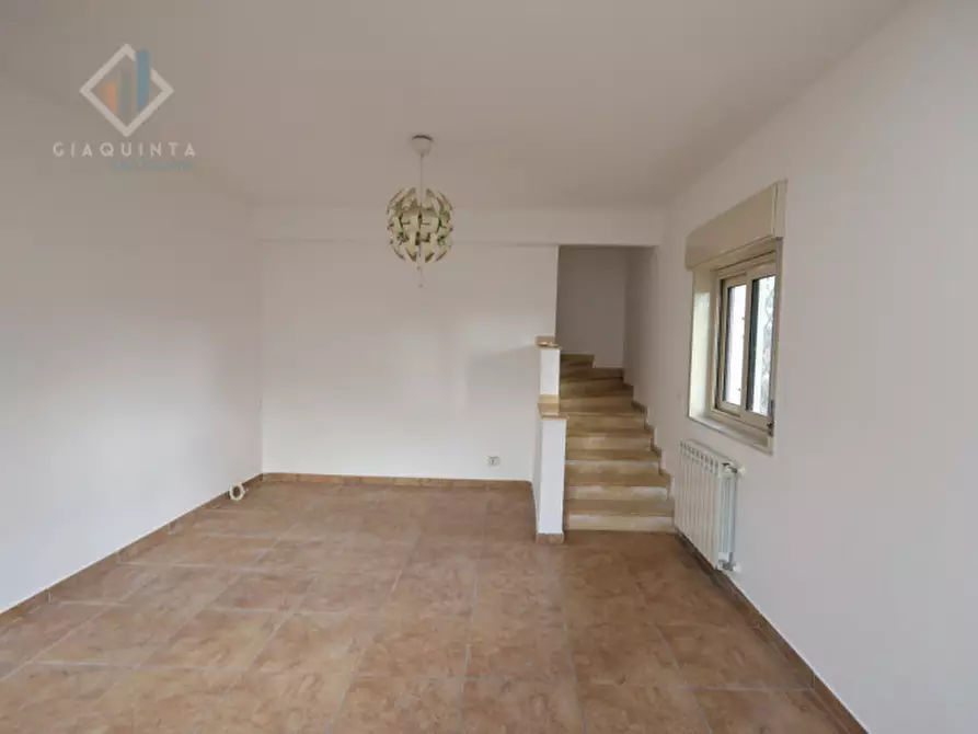 Immagine 31 di Casa indipendente in vendita  in via Enrico Fermi n.04 a Mascalucia