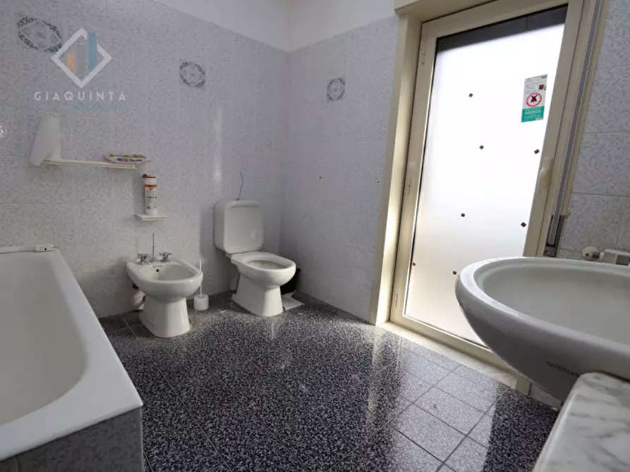 Immagine 39 di Casa indipendente in vendita  in via Enrico Fermi n.04 a Mascalucia