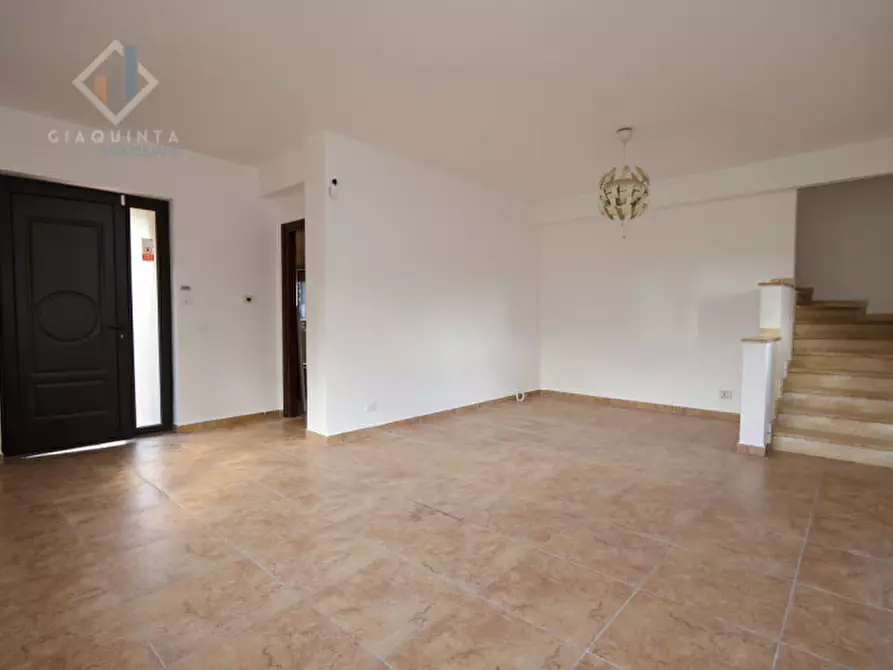 Immagine 56 di Casa indipendente in vendita  in via Enrico Fermi n.04 a Mascalucia