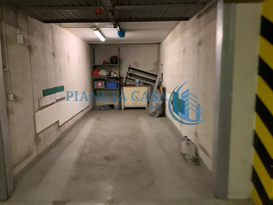 Immagine 7 di Garage in vendita  in VIA TOCE 6 MILANO a Milano