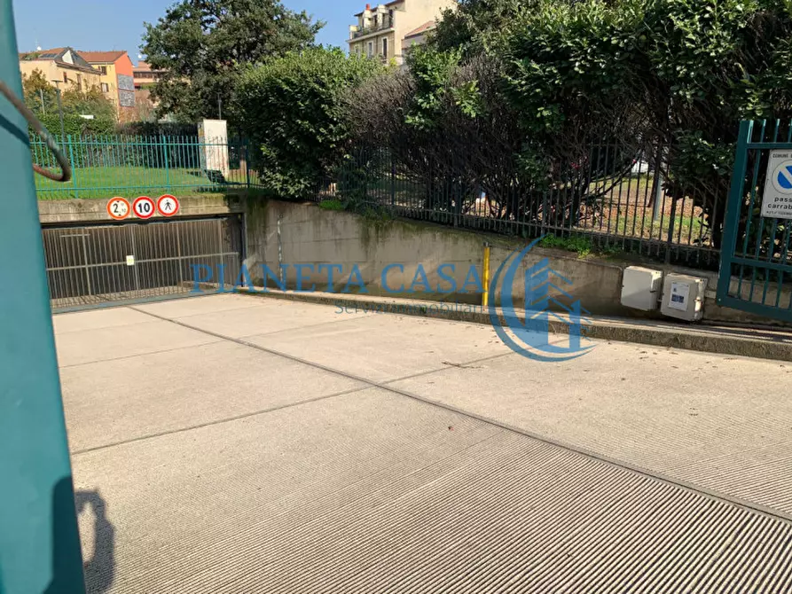 Immagine 9 di Garage in vendita  in VIA TOCE 6 MILANO a Milano
