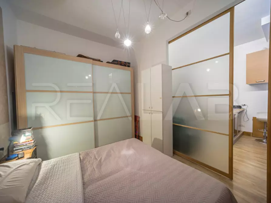 Immagine 3 di Appartamento in vendita  in Via Carlo Goldoni 77 a Milano