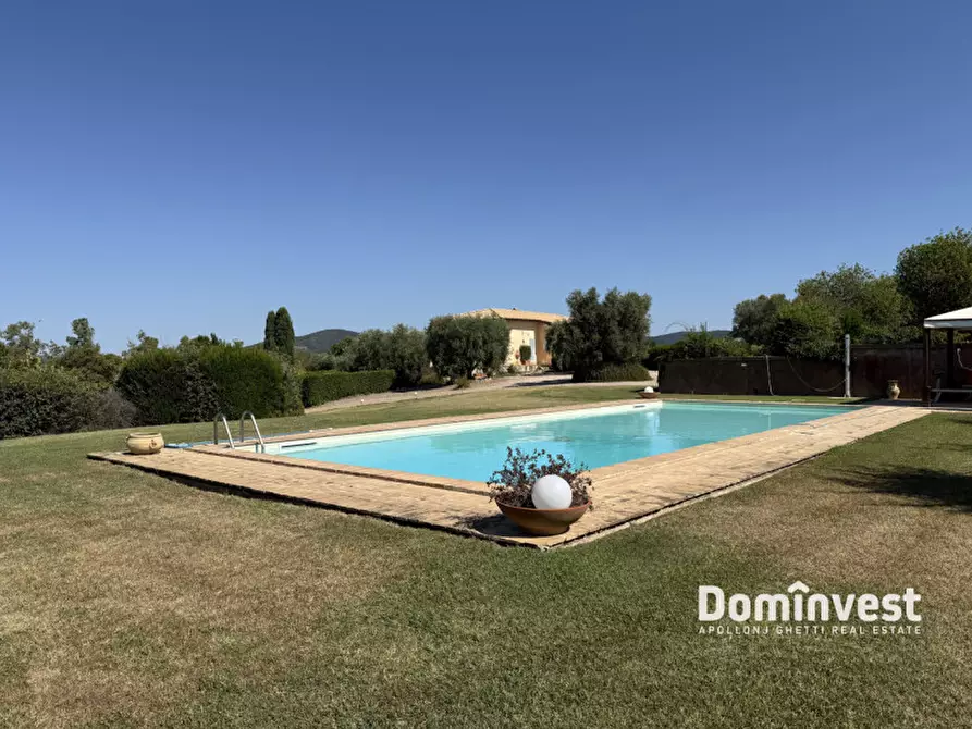 Immagine 3 di Villa in vendita  in Strada dell'Abbadia a Capalbio