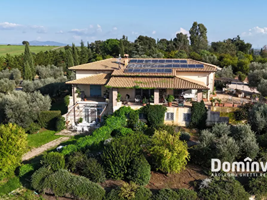 Immagine 11 di Villa in vendita  in Strada dell'Abbadia a Capalbio