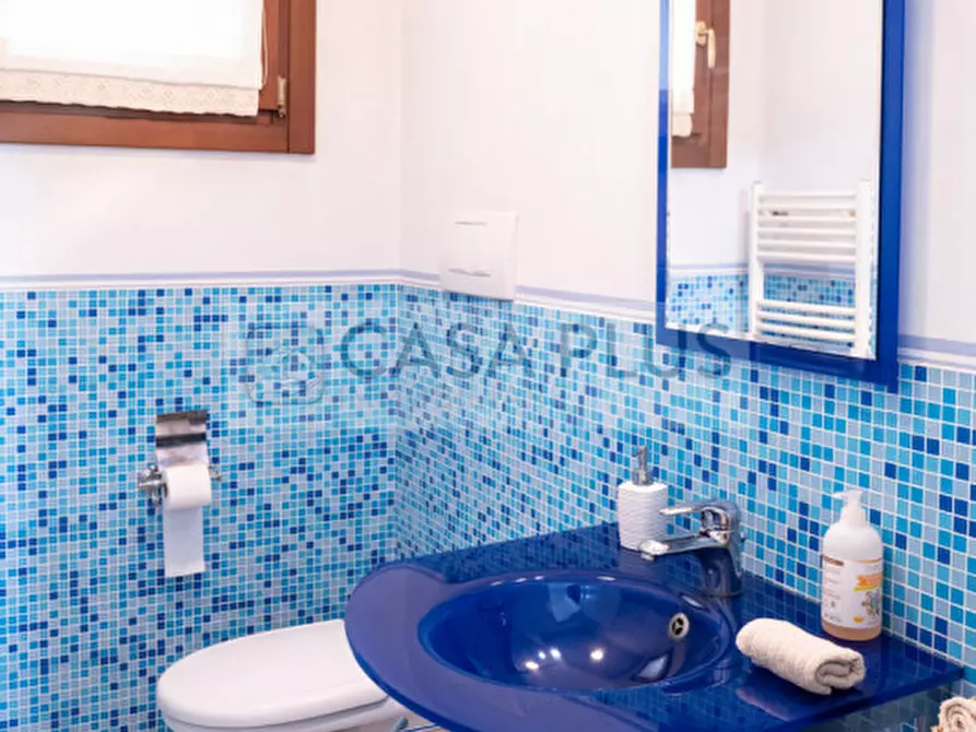 Immagine 18 di Rustico / casale in vendita  a Asolo