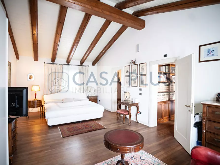 Immagine 22 di Rustico / casale in vendita  a Asolo