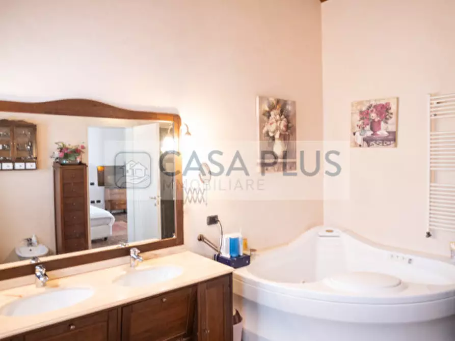 Immagine 24 di Rustico / casale in vendita  a Asolo