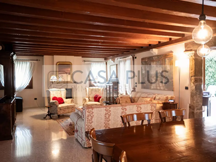 Immagine 47 di Rustico / casale in vendita  a Asolo
