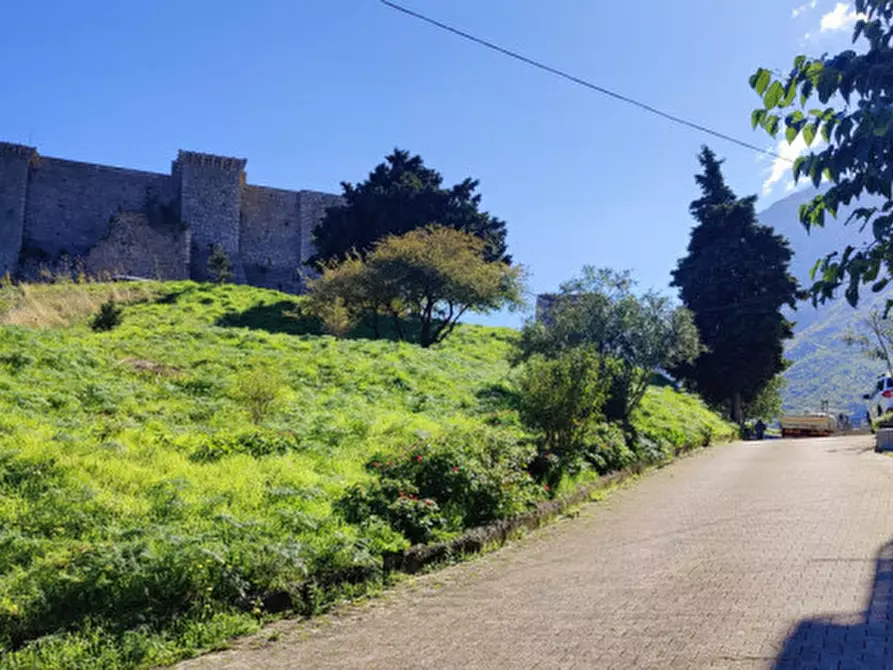 Immagine 7 di Palazzo in vendita  in Via Vittorio Emanuele a Sicignano Degli Alburni