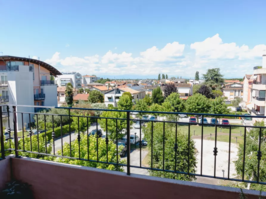 Immagine 4 di Appartamento in vendita  in via antiche mura 3c a Jesolo