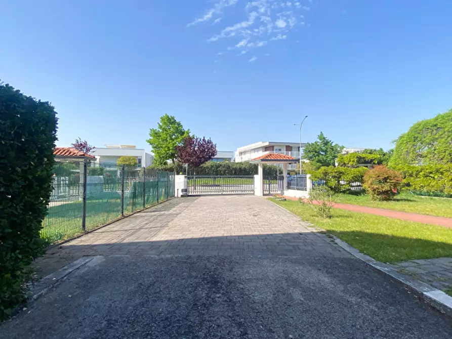 Immagine 32 di Appartamento in vendita  in via alfredo albanese 4 a Jesolo