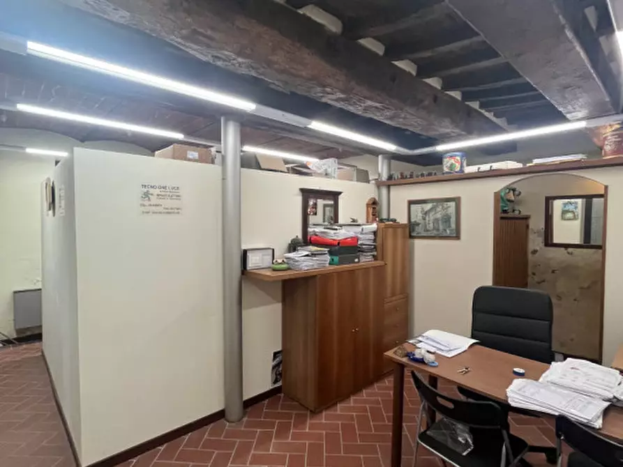 Immagine 3 di Magazzino in vendita  in centro storico a Terranuova Bracciolini
