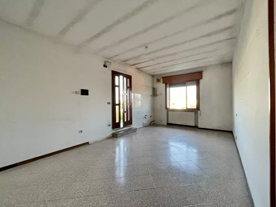 Immagine 1 di Appartamento in vendita  in via xx settembre a Solesino