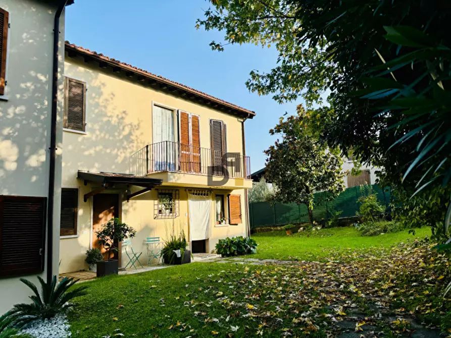 Immagine 5 di Villetta a schiera in vendita  in Via Ribelli 18 a Polpenazze Del Garda