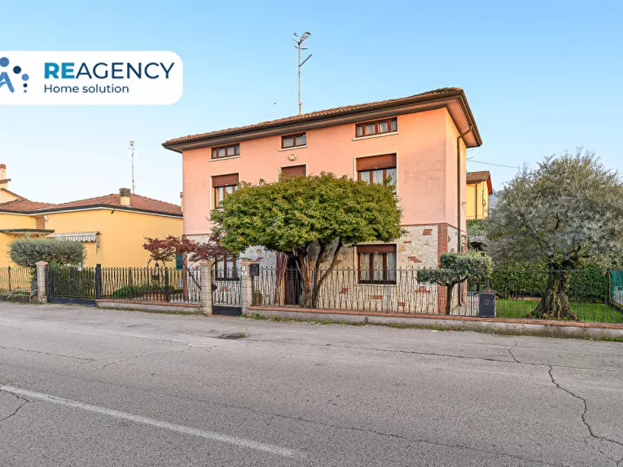 Immagine 1 di Casa indipendente in vendita  in via galvani a Montecchio Maggiore