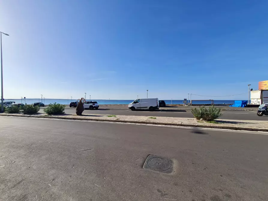 Immagine 42 di Appartamento in vendita  in Lungomare G.Galilei a Gallipoli