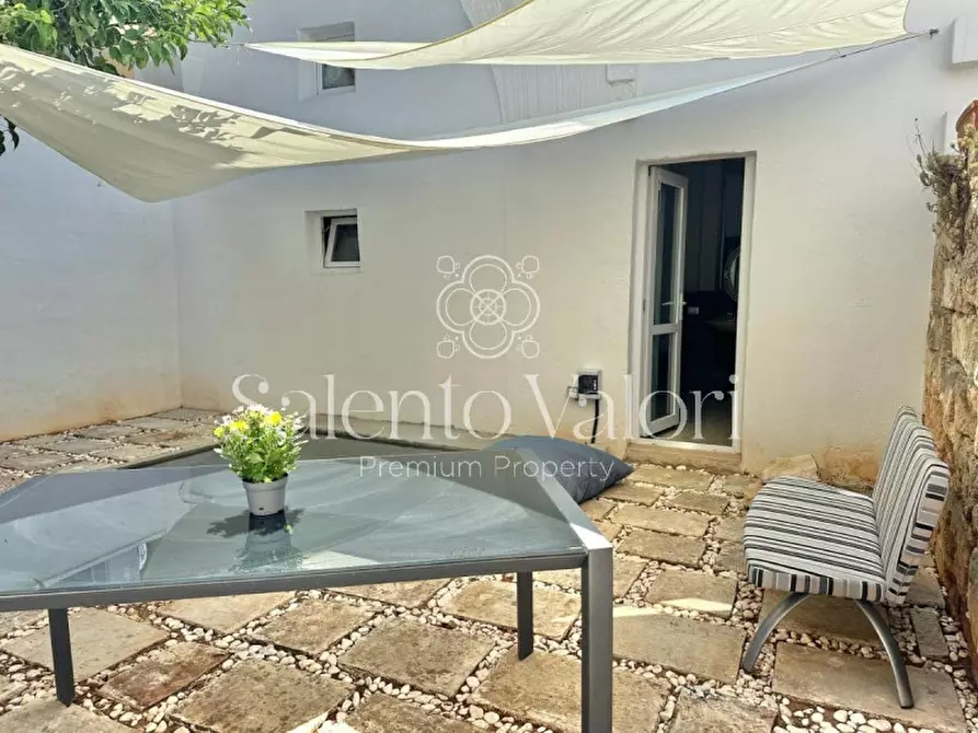 Immagine 10 di Casa indipendente in vendita  in Via Cavour Snc a Parabita