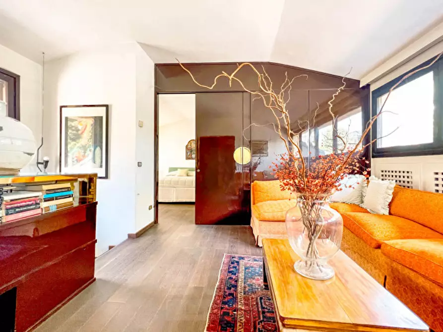 Immagine 28 di Villa in vendita  in Via Primo Maggio a Castelletto Sopra Ticino