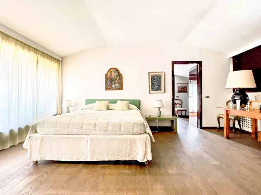 Immagine 45 di Villa in vendita  in Via Primo Maggio a Castelletto Sopra Ticino