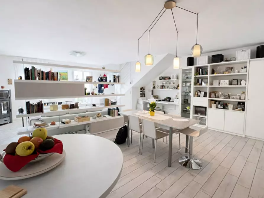 Immagine 2 di Casa quadrifamiliare in vendita  in Via Tiziano Vecellio a Rovolon