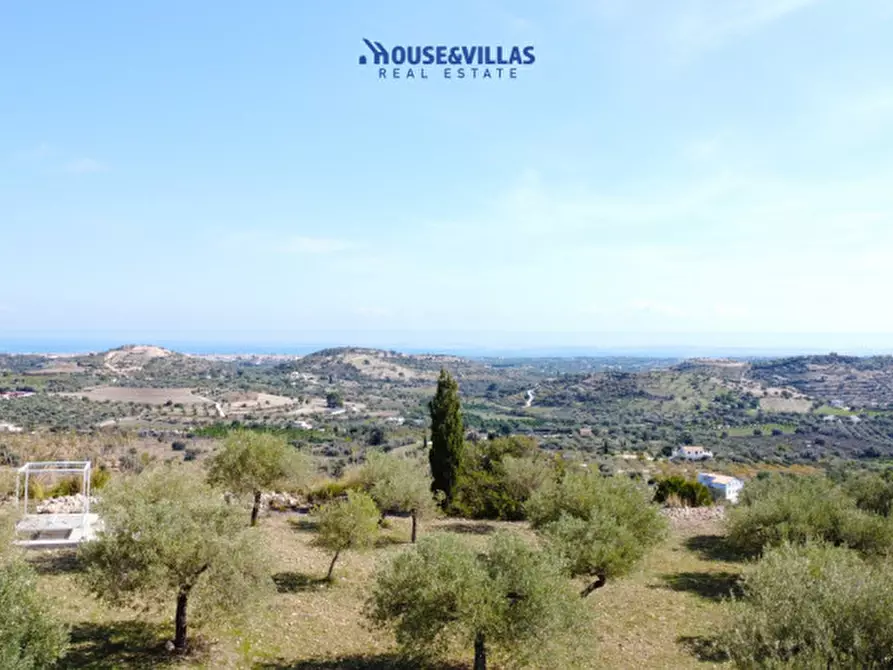 Immagine 2 di Villa in vendita  in Bochini a Noto
