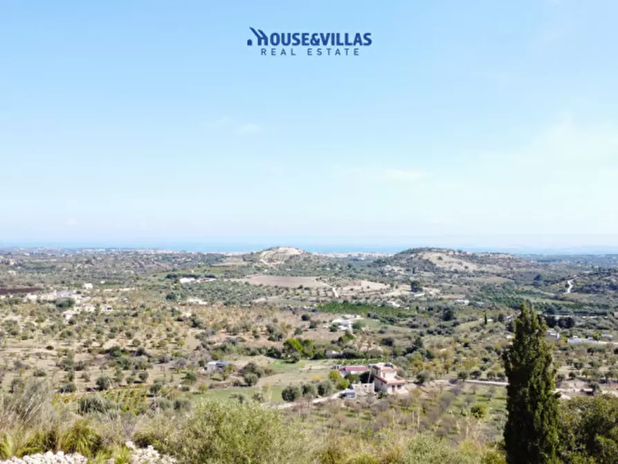 Immagine 6 di Villa in vendita  in Bochini a Noto
