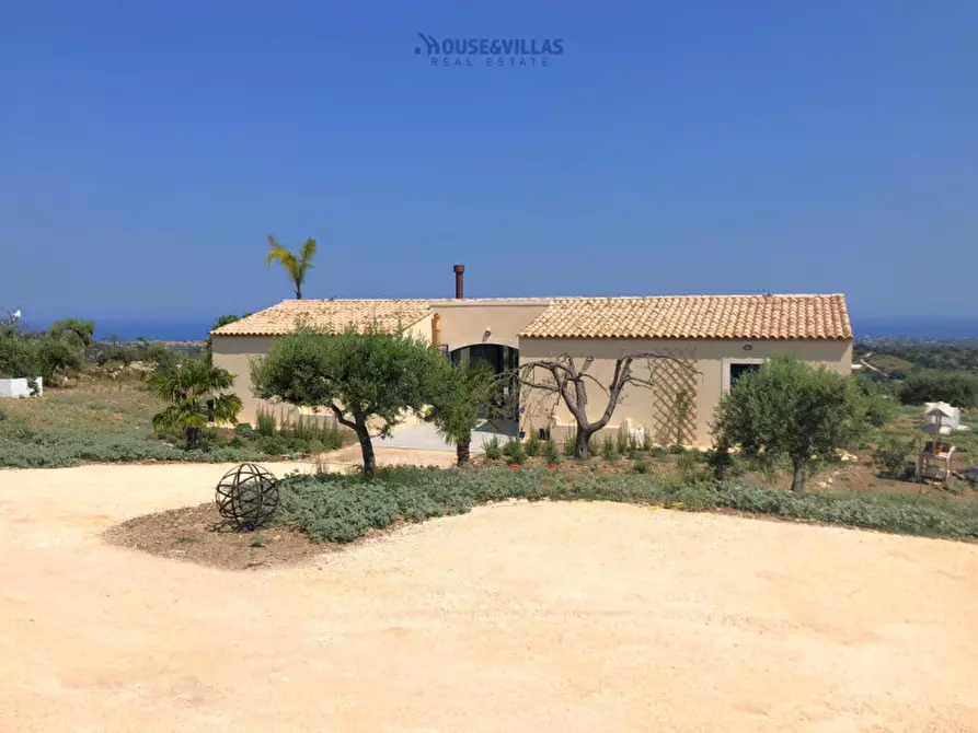 Immagine 14 di Villa in vendita  in Bochini a Noto