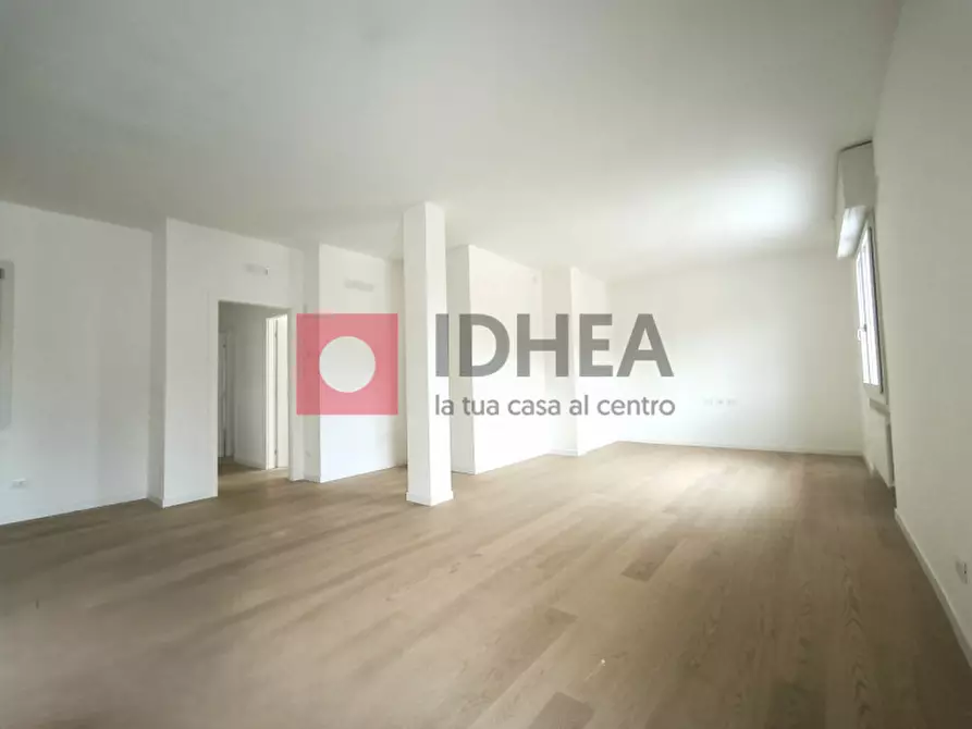 Immagine 3 di Appartamento in vendita  in VIALE LUZZATI a Treviso