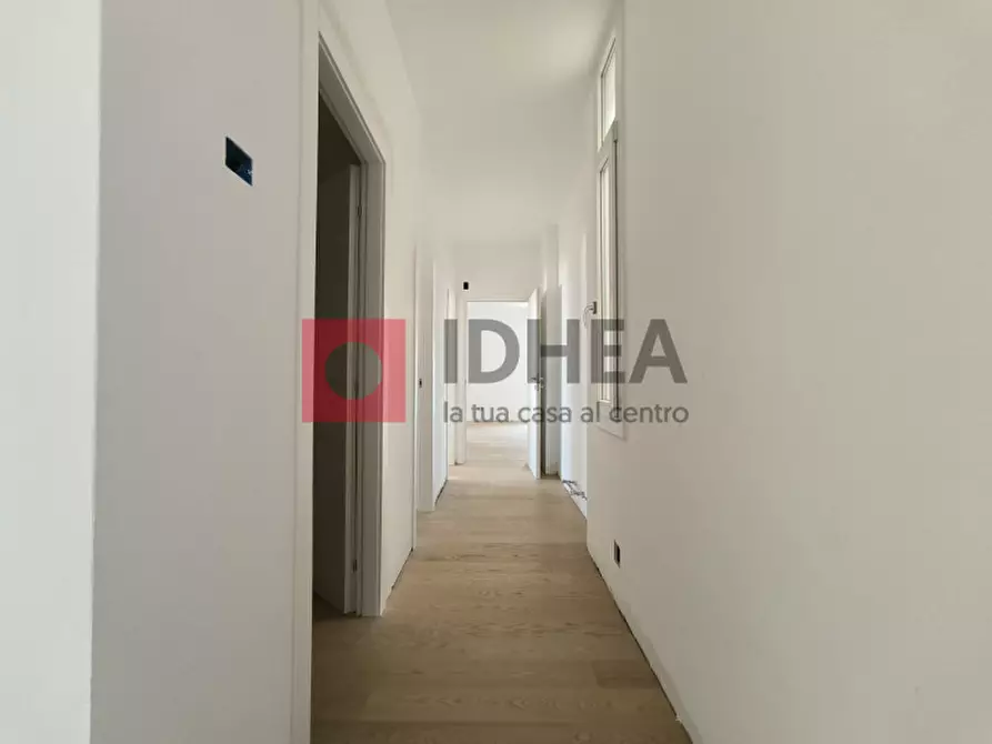 Immagine 15 di Attico in vendita  in VIALE LUZZATI a Treviso