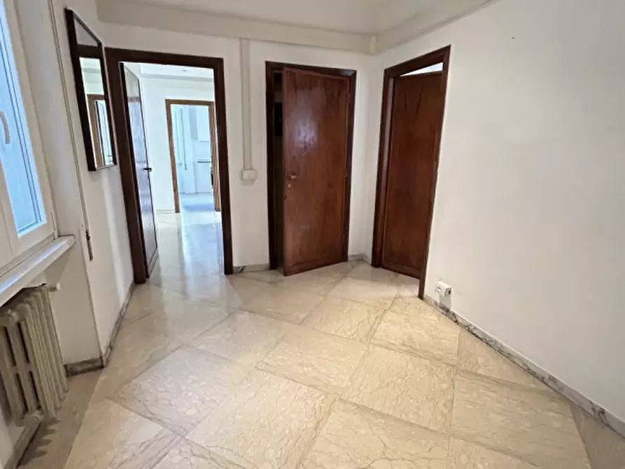 Immagine 12 di Camera in affitto  in Largo Forano a Roma