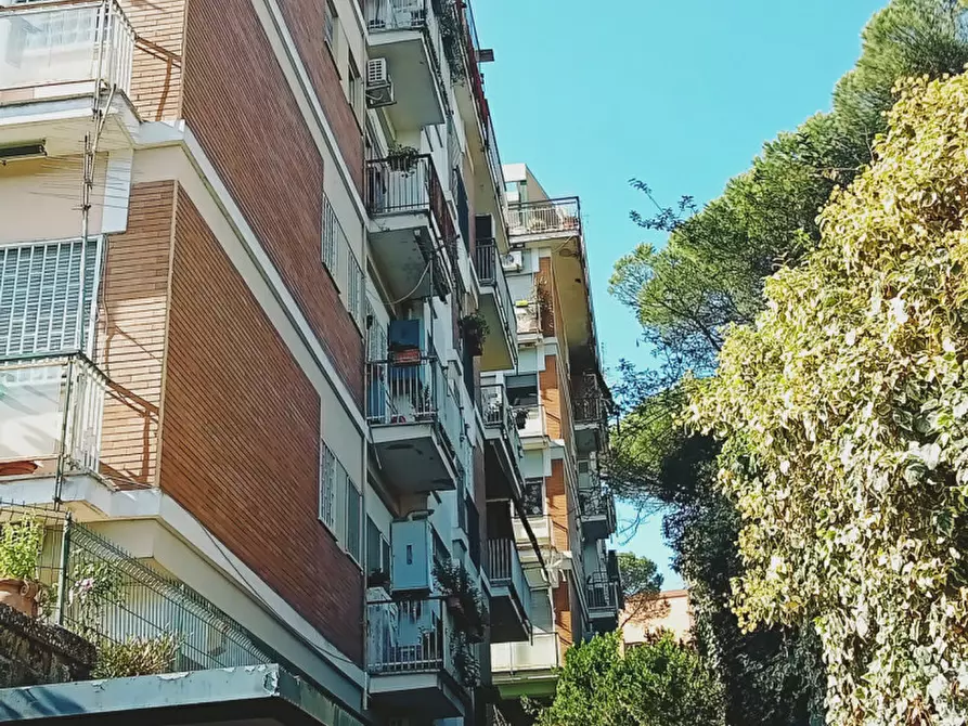 Immagine 12 di Camera in affitto  in via mattia battistini a Roma