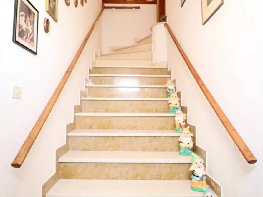 Immagine 2 di Appartamento in vendita  in Via Senese a Bucine