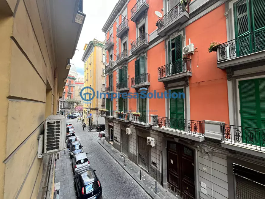 Immagine 2 di Appartamento in vendita  in Corso Umberto I a Napoli