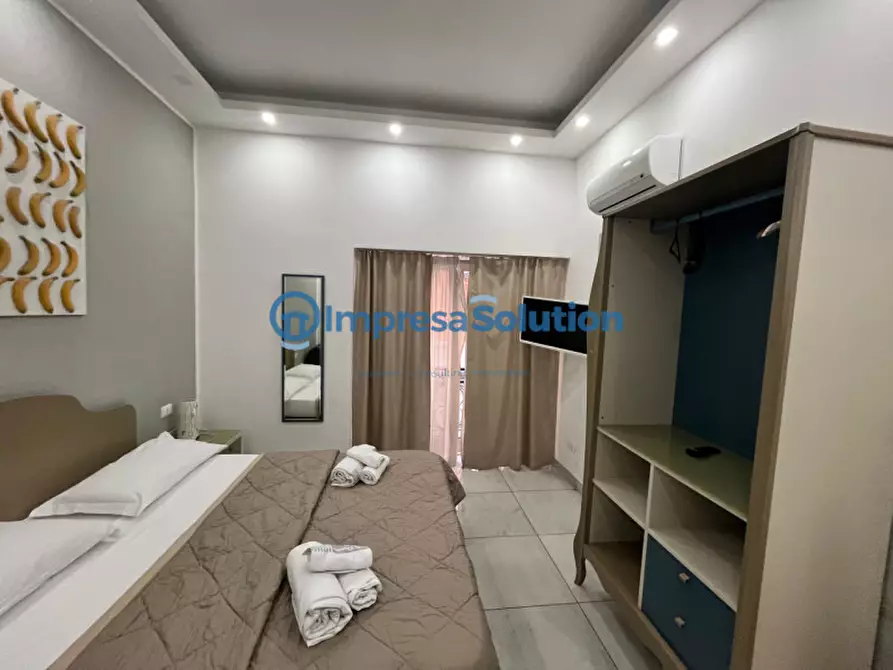 Immagine 8 di Appartamento in vendita  in Corso Umberto I a Napoli