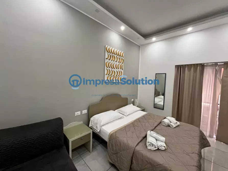 Immagine 11 di Appartamento in vendita  in Corso Umberto I a Napoli