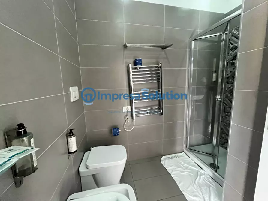 Immagine 14 di Appartamento in vendita  in Corso Umberto I a Napoli