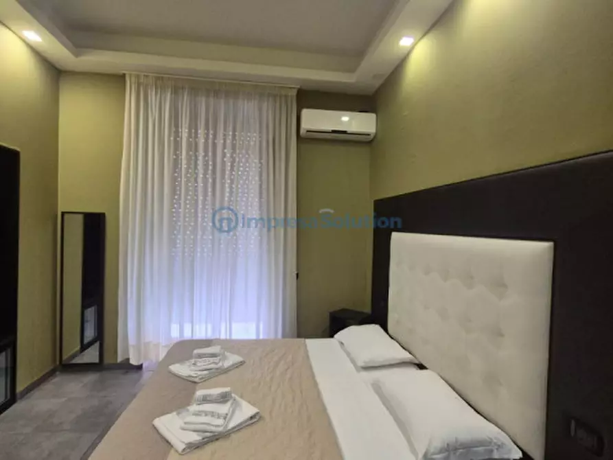 Immagine 18 di Appartamento in vendita  in Corso Umberto I a Napoli