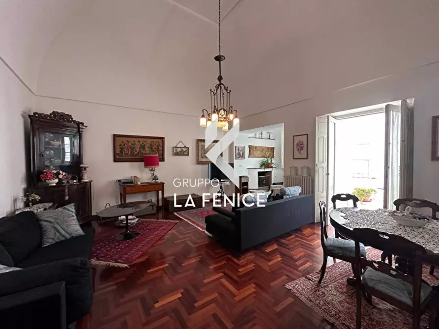 Immagine 17 di Palazzo in vendita  in P.zza Rodio a Locorotondo