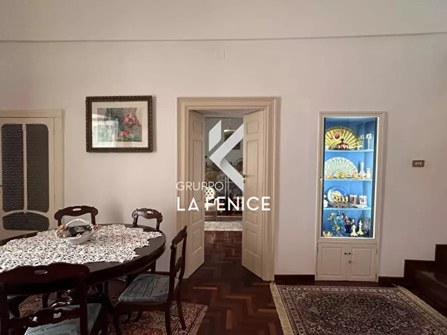 Immagine 19 di Palazzo in vendita  in P.zza Rodio a Locorotondo