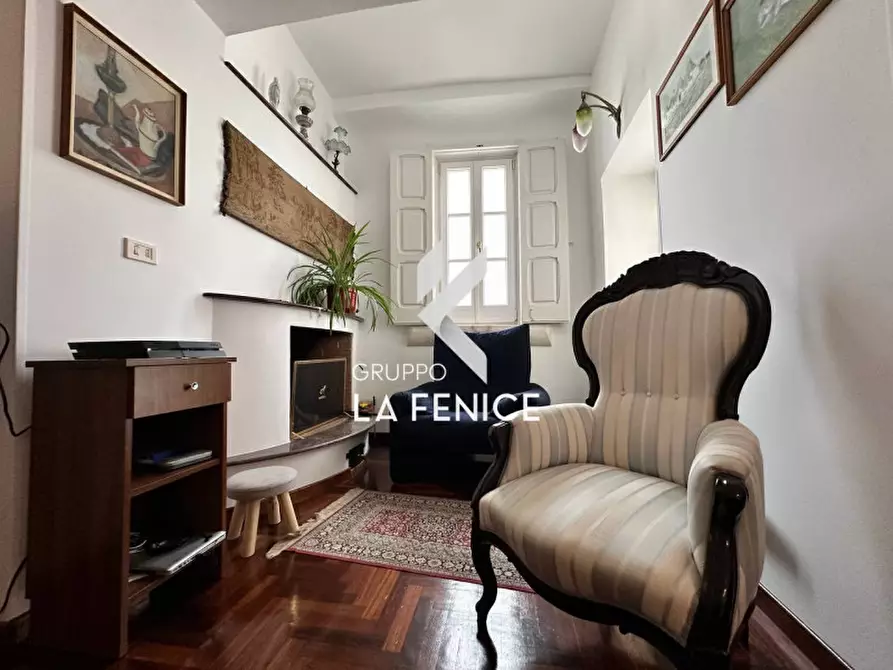 Immagine 23 di Palazzo in vendita  in P.zza Rodio a Locorotondo