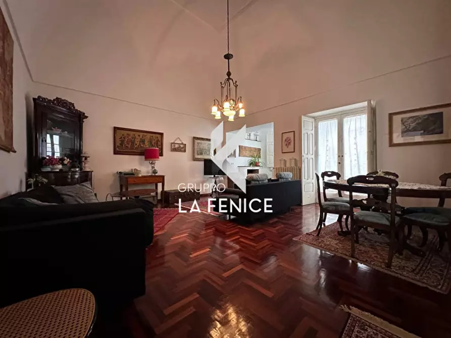 Immagine 26 di Palazzo in vendita  in P.zza Rodio a Locorotondo